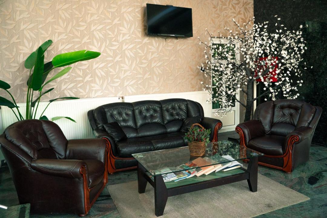 Hotel Zeleni Vir Nis Ngoại thất bức ảnh
