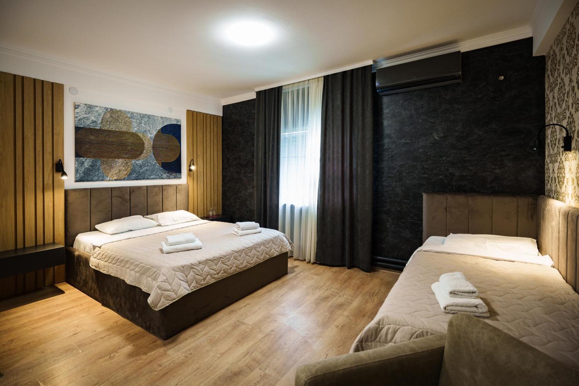 Hotel Zeleni Vir Nis Ngoại thất bức ảnh