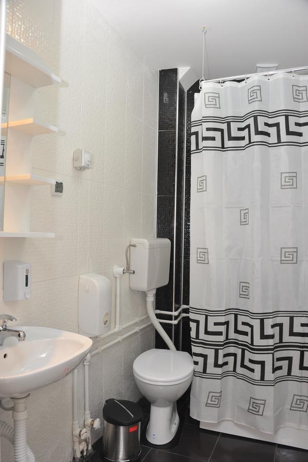 Hotel Zeleni Vir Nis Ngoại thất bức ảnh