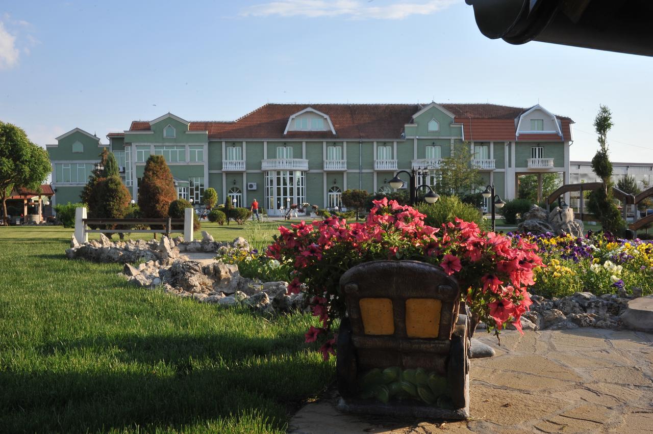 Hotel Zeleni Vir Nis Ngoại thất bức ảnh